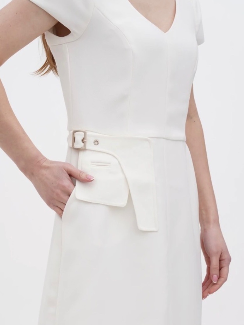 Armani Exchange Cream Structured V-Neck Cap Sleeve Dress Mini Sheath Size 4